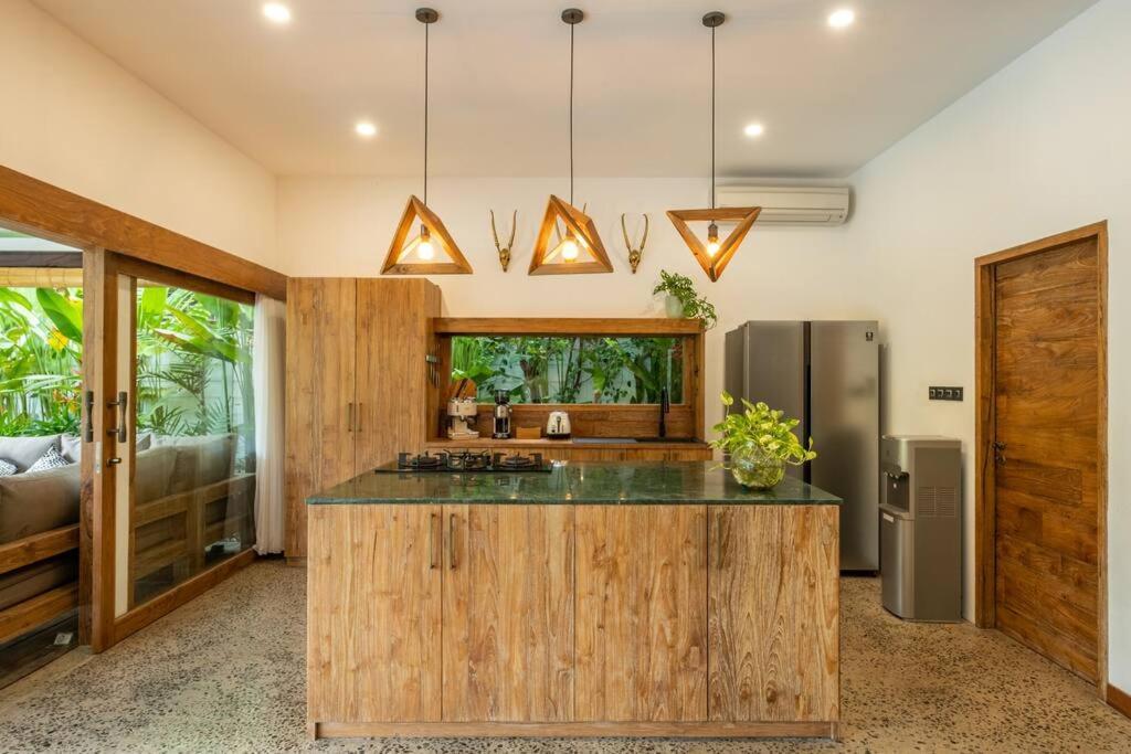Designer New 3Bdr - Lush Garden+Pool Villa Gili Trawangan Buitenkant foto